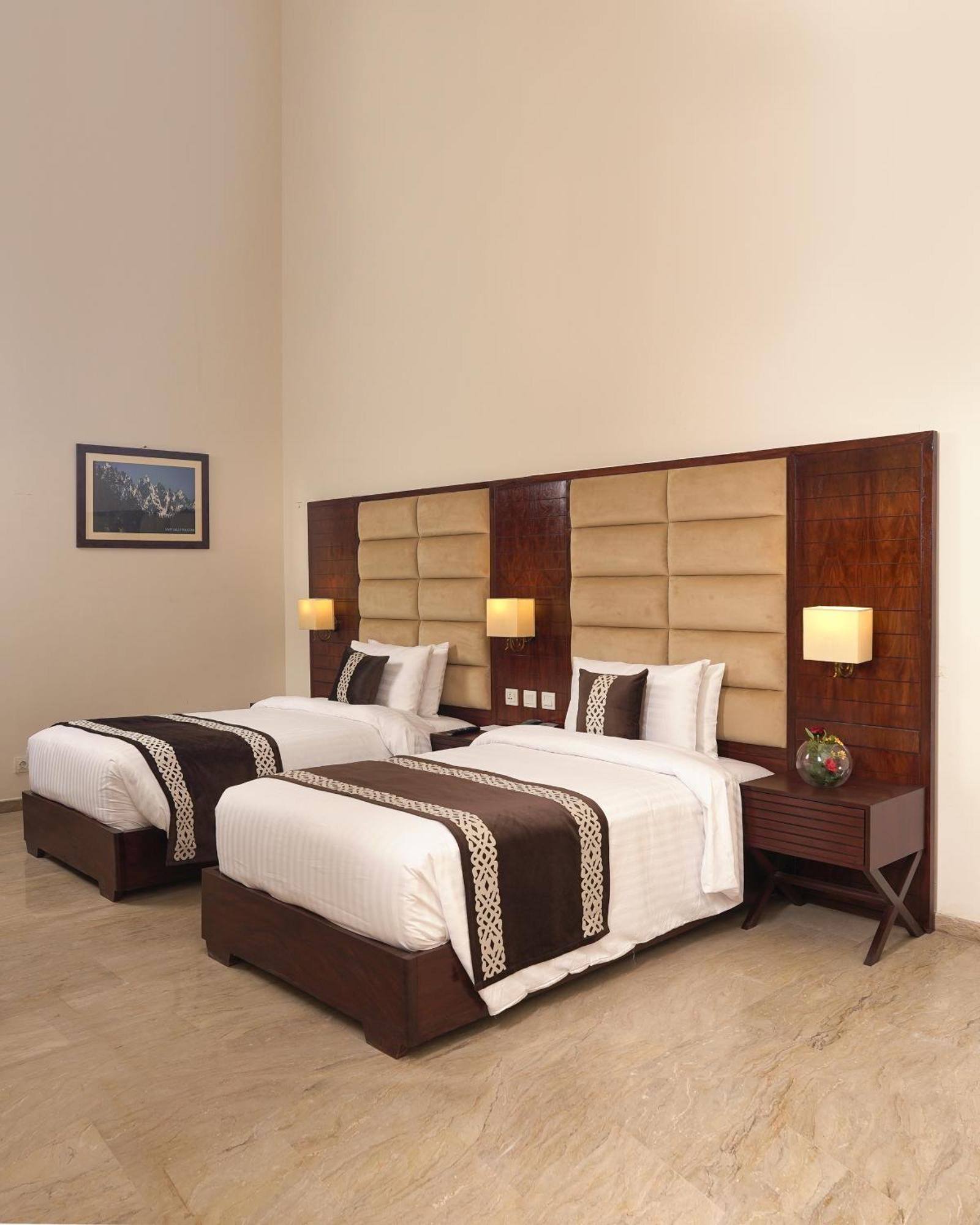 Faletti'S Express- Shimla Hill Lahore Luaran gambar